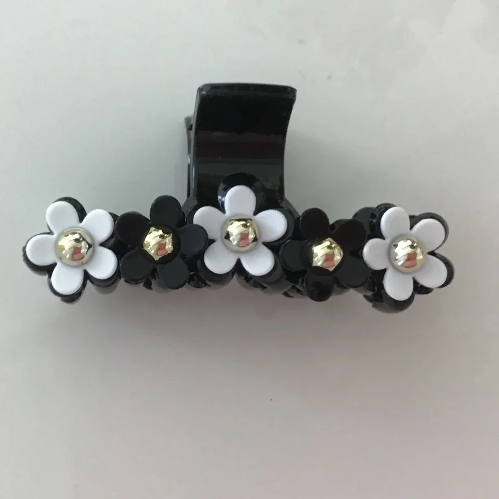 - Fashion Luxury Hair crab clip 9 cm.